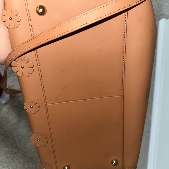 Floral Embellished Tan Handbag - Picture 4 of 7